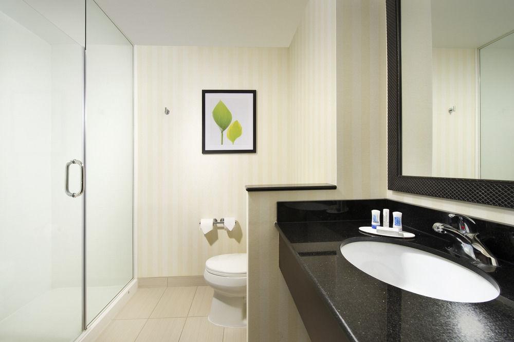 Fairfield Inn & Suites Baltimore BWI Airport Linthicum Exterior photo