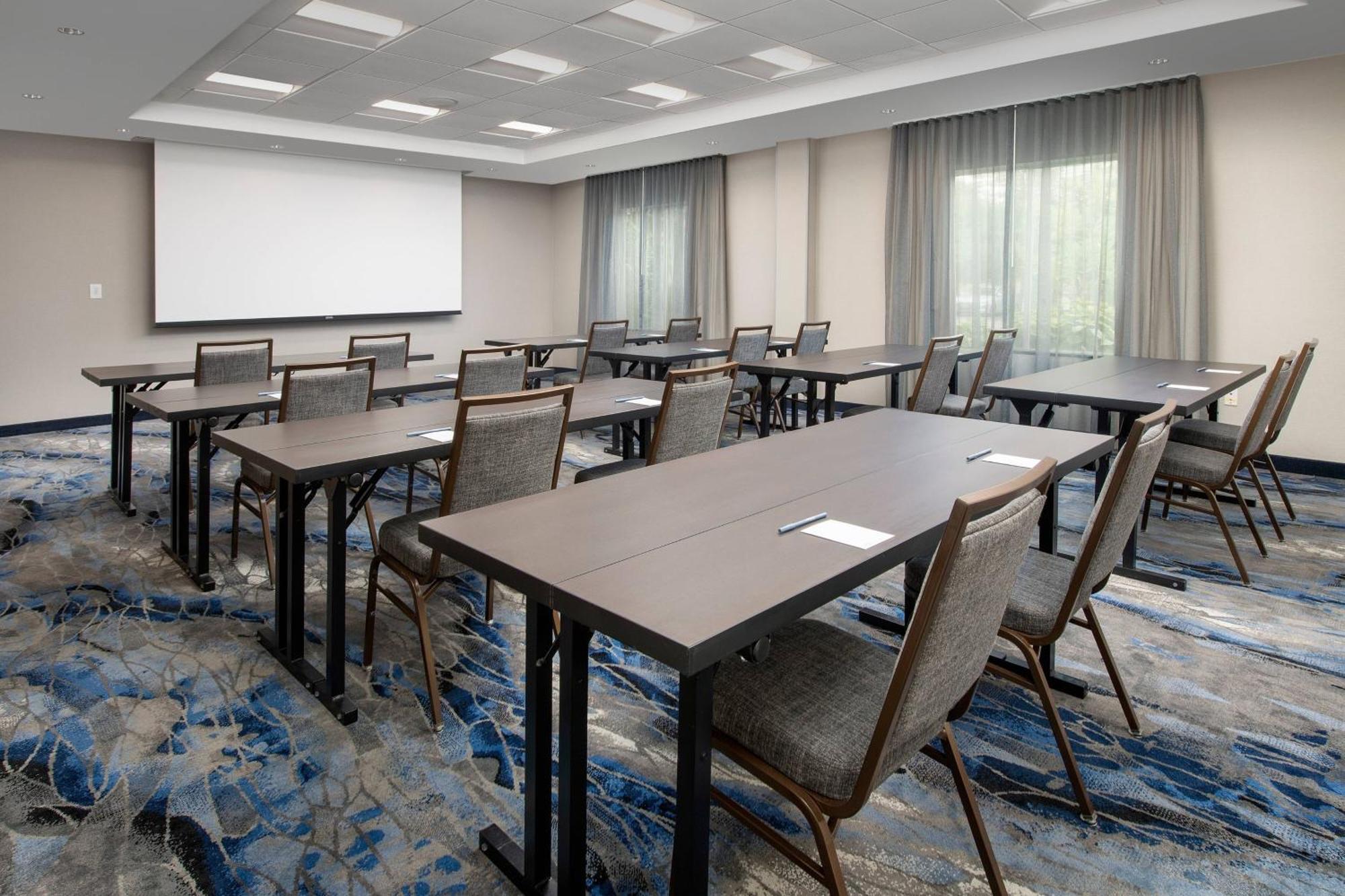 Fairfield Inn & Suites Baltimore BWI Airport Linthicum Exterior photo